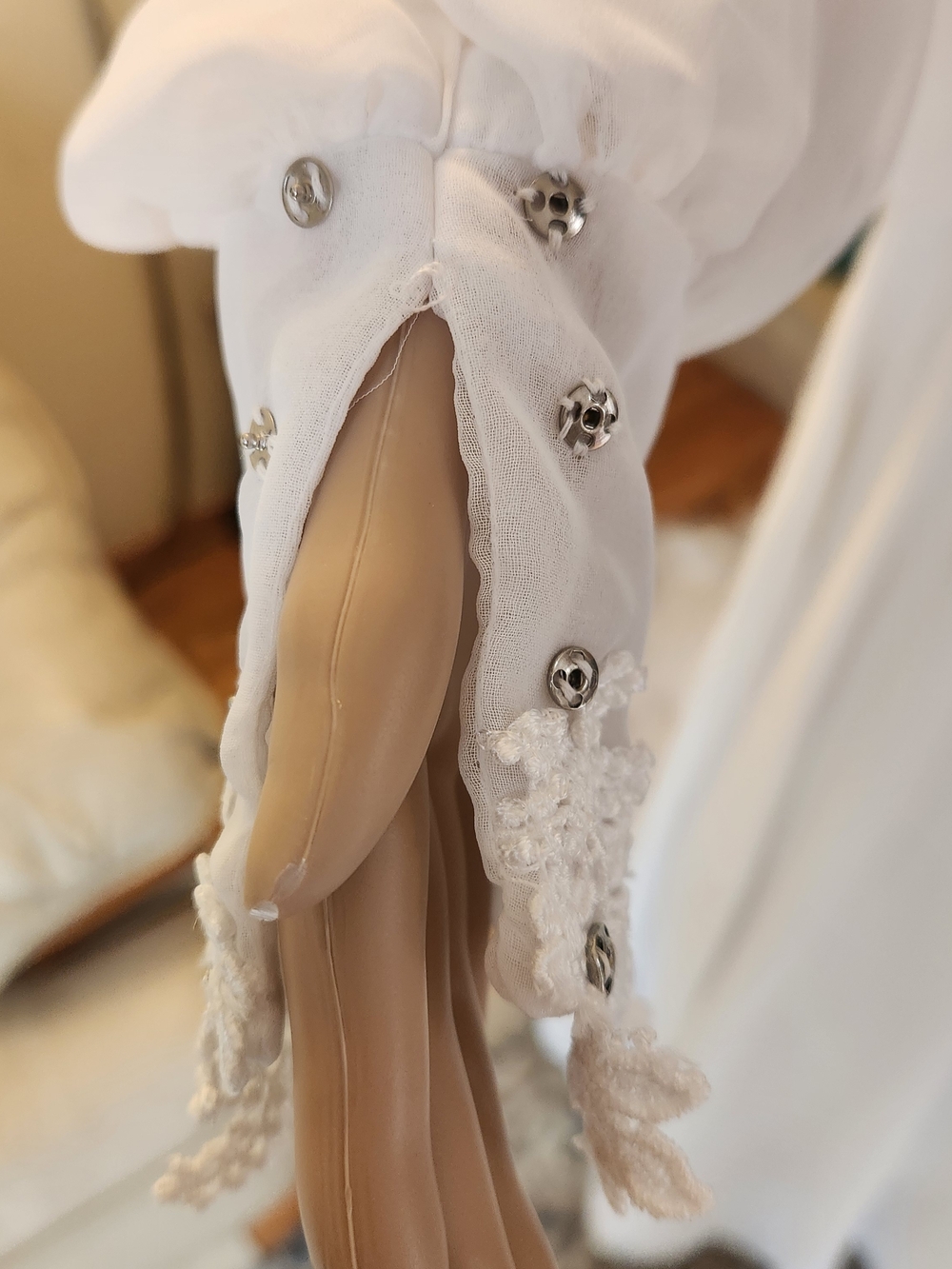 Vintage 1970s Boho Lace Wedding Gown & Juliet Cap Set | ILGWU Made - Picture 16 of 16